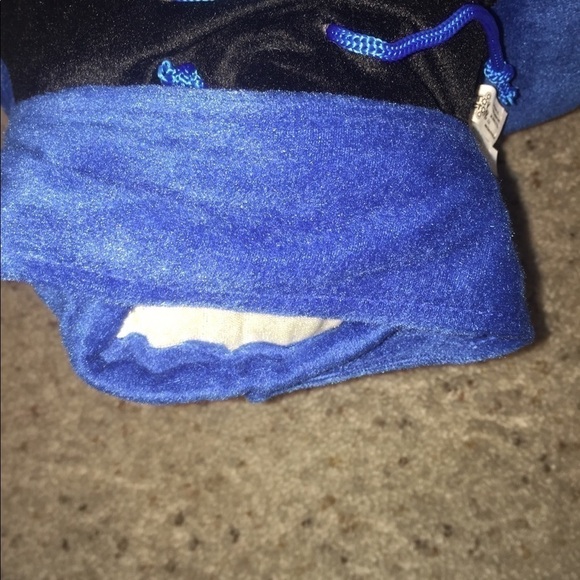 Large Dave and Buster’s plush boxing glove… - Picture 4 of 6